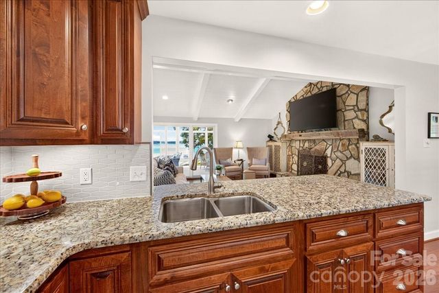 118 Teakwood Lane, Mooresville, NC 28117
