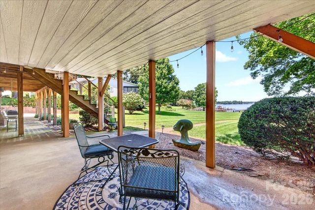 118 Teakwood Lane, Mooresville, NC 28117