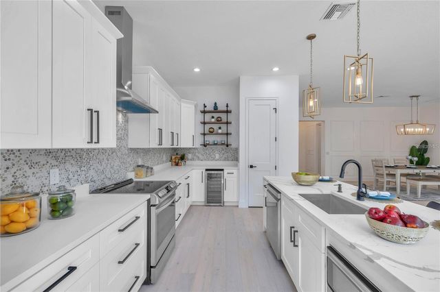 4307 S CLARK AVENUE, Tampa, FL 33611