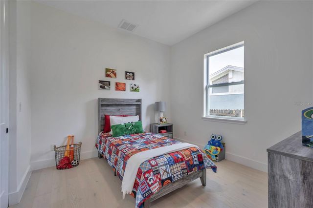 4307 S CLARK AVENUE, Tampa, FL 33611