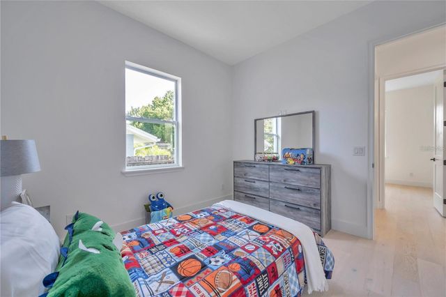 4307 S CLARK AVENUE, Tampa, FL 33611