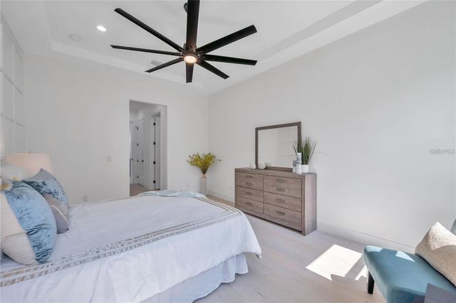 4307 S CLARK AVENUE, Tampa, FL 33611