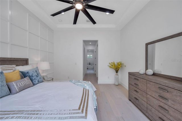 4307 S CLARK AVENUE, Tampa, FL 33611