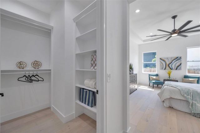 4307 S CLARK AVENUE, Tampa, FL 33611