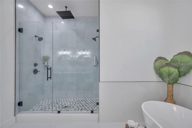 4307 S CLARK AVENUE, Tampa, FL 33611