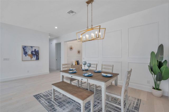 4307 S CLARK AVENUE, Tampa, FL 33611