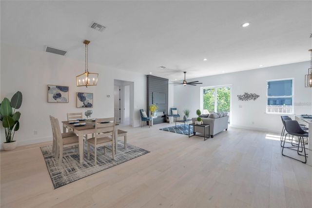 4307 S CLARK AVENUE, Tampa, FL 33611