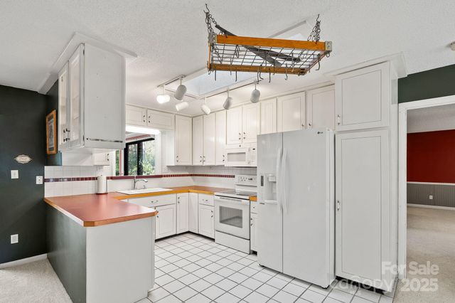 1012 Soquili Drive, Brevard, NC 28712