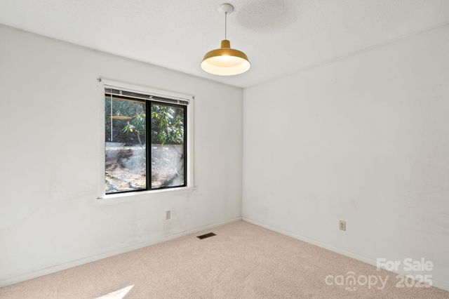 1012 Soquili Drive, Brevard, NC 28712