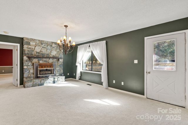 1012 Soquili Drive, Brevard, NC 28712