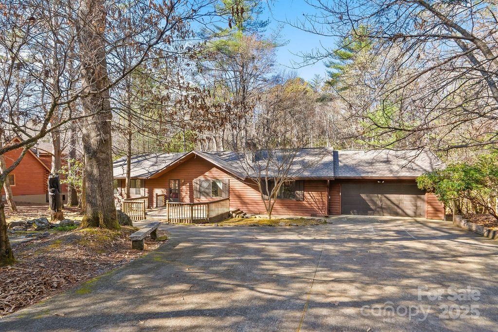 1012 Soquili Drive, Brevard, NC 28712