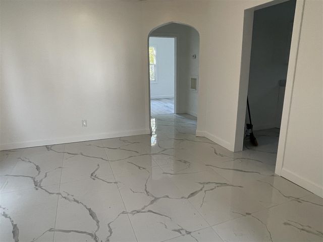 11739 Meyers Road, Detroit, MI 48227