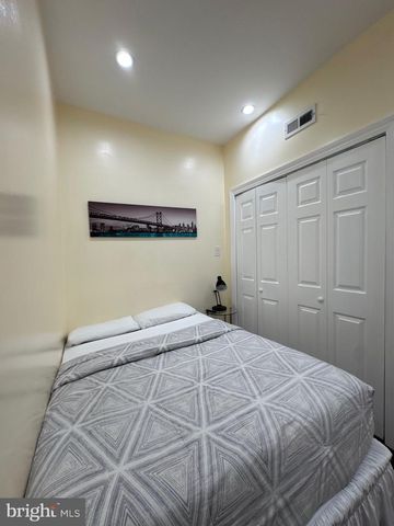 1238 S 31ST ST, Philadelphia, PA 19146