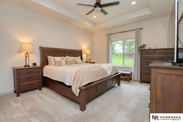 9439 Linwood Place, Lincoln, NE 68505