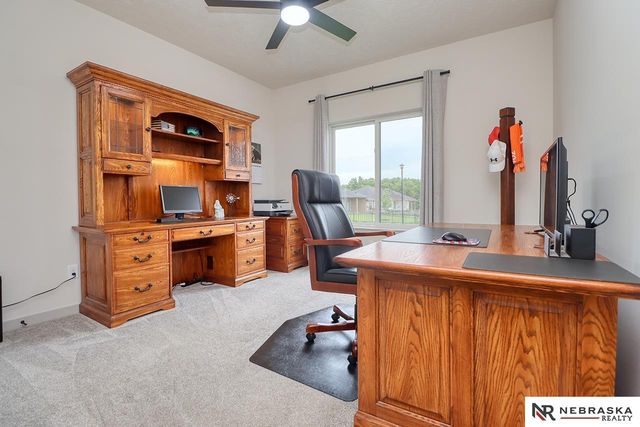9439 Linwood Place, Lincoln, NE 68505
