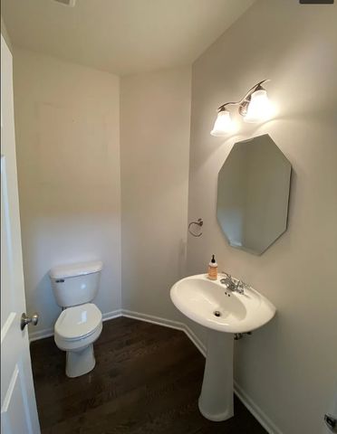 2873 Henley Lane 2873, Naperville, IL 60540
