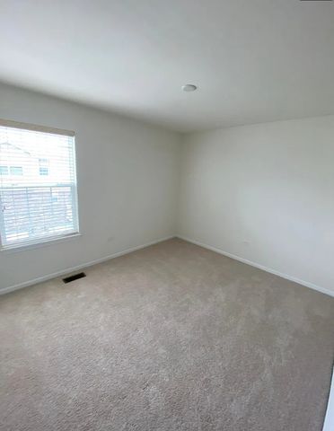2873 Henley Lane 2873, Naperville, IL 60540