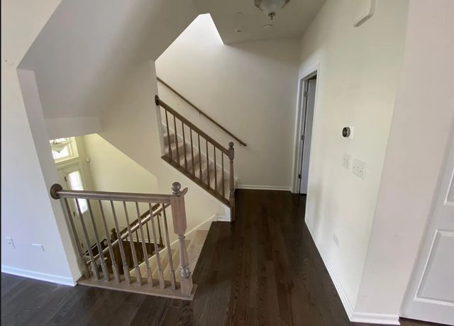 2873 Henley Lane 2873, Naperville, IL 60540