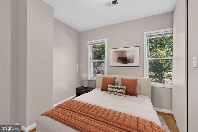 1816 MINNESOTA SE, Washington, DC 20020