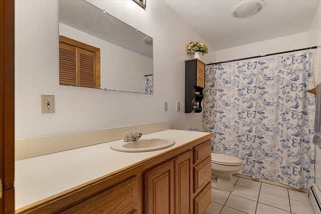 12 Mckinstry Dr, Charlton, MA 01507