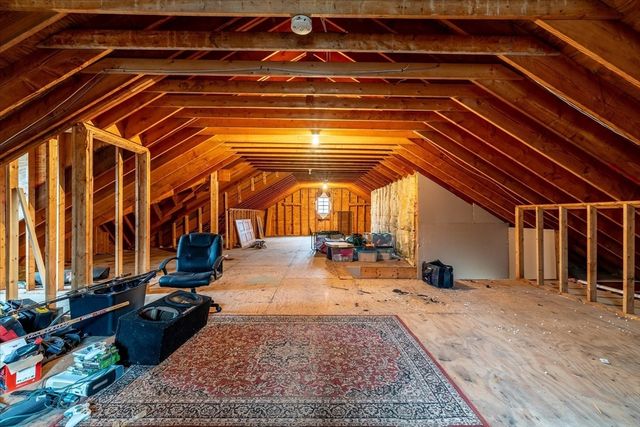 12 Mckinstry Dr, Charlton, MA 01507