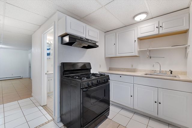 12 Mckinstry Dr, Charlton, MA 01507