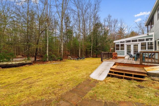 12 Mckinstry Dr, Charlton, MA 01507