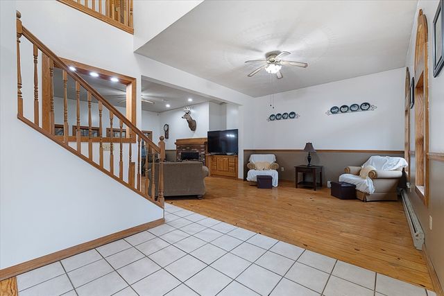 12 Mckinstry Dr, Charlton, MA 01507