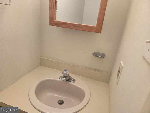 210 AUGUSTA, Mount Laurel, NJ 08054