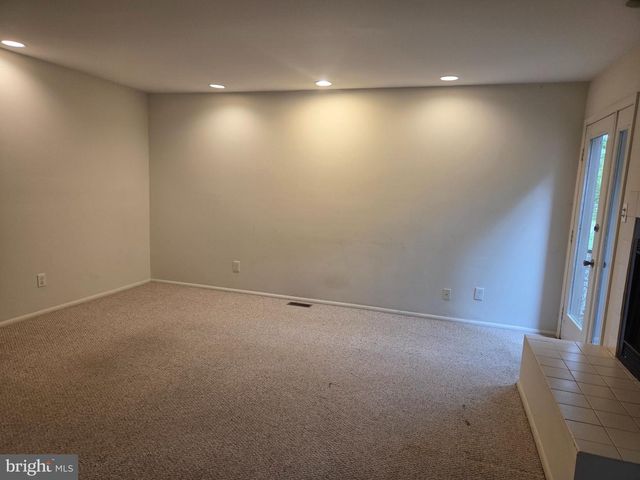 210 AUGUSTA, Mount Laurel, NJ 08054