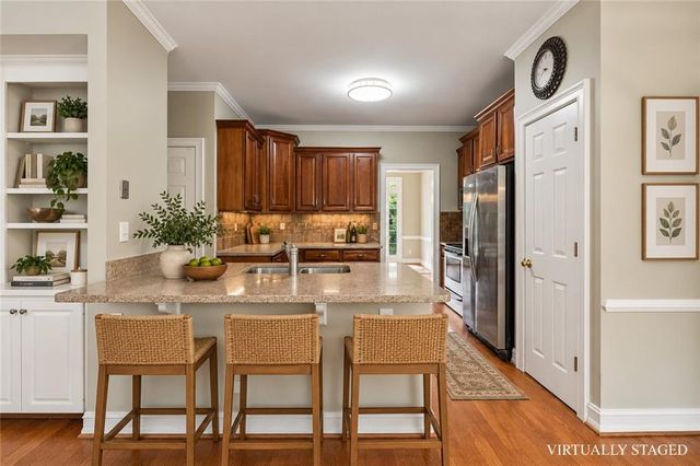 540 Shore Drive NW, Suwanee, GA 30024