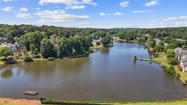 540 Shore Drive NW, Suwanee, GA 30024