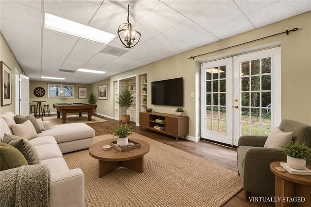 540 Shore Drive NW, Suwanee, GA 30024