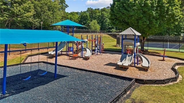 540 Shore Drive NW, Suwanee, GA 30024