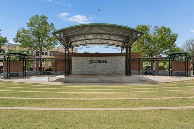 540 Shore Drive NW, Suwanee, GA 30024