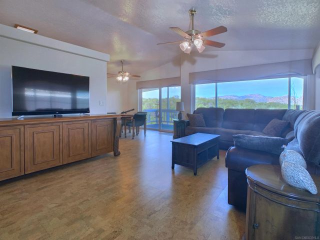 9500 HARRITT RD SPC 25, Lakeside, CA 92040