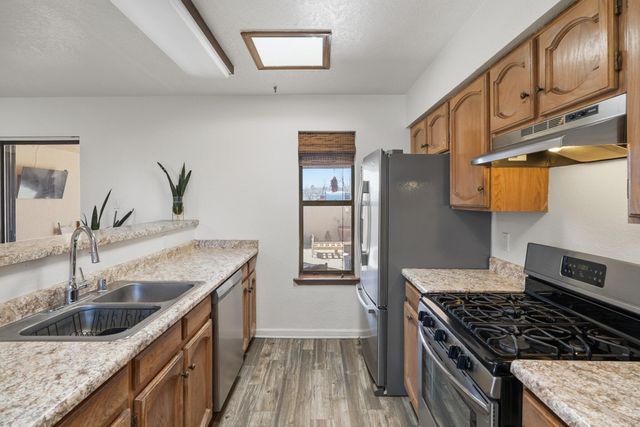 742 Ivory Road SE, Rio Rancho, NM 87124