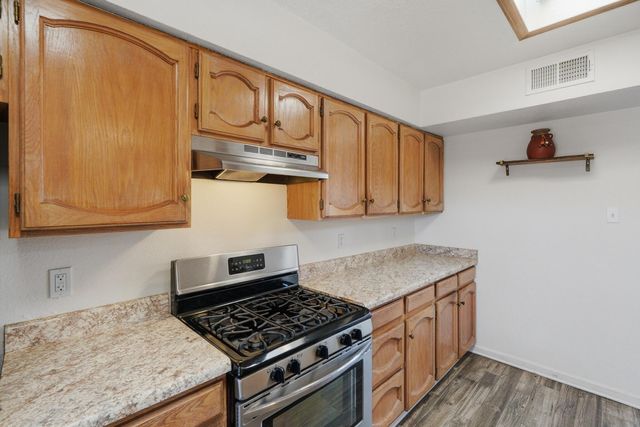 742 Ivory Road SE, Rio Rancho, NM 87124