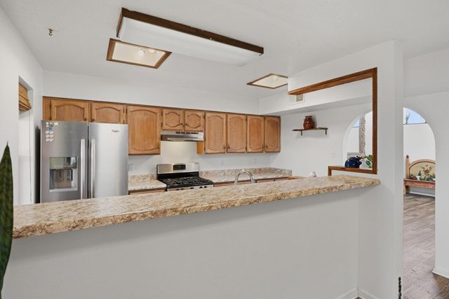 742 Ivory Road SE, Rio Rancho, NM 87124