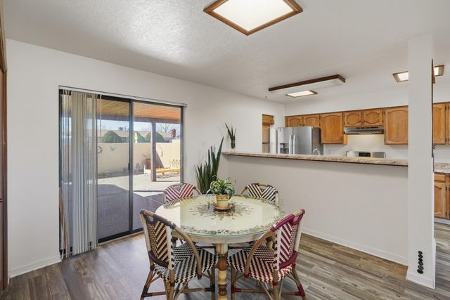 742 Ivory Road SE, Rio Rancho, NM 87124