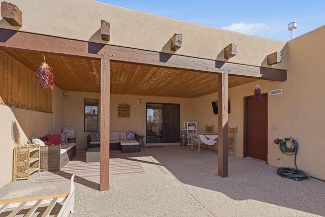 742 Ivory Road SE, Rio Rancho, NM 87124