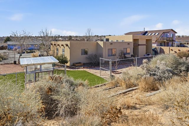 742 Ivory Road SE, Rio Rancho, NM 87124