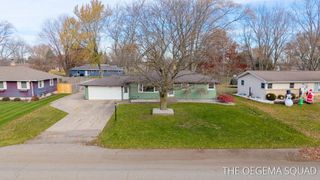 1101 Lynden Road, Holland City, MI 49423