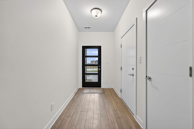 347 Sawgrass Drive, Crown Point, IN 46307