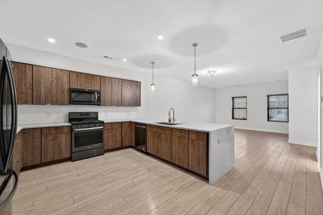 347 Sawgrass Drive, Crown Point, IN 46307