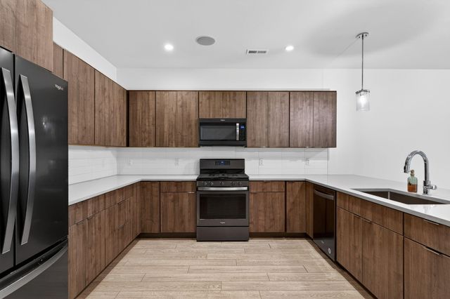 347 Sawgrass Drive, Crown Point, IN 46307