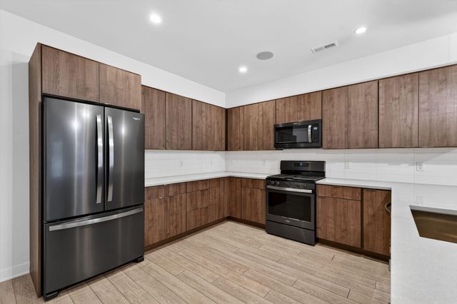 347 Sawgrass Drive, Crown Point, IN 46307