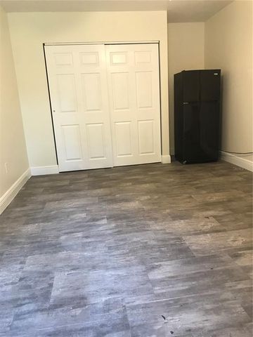 10408 N WOODMERE ROAD 1, Tampa, FL 33617