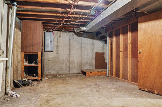 4305 Cedarcrest Avenue, Portage City, MI 49024