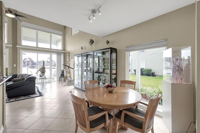 63 April Point Drive S, Montgomery, TX 77356